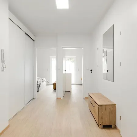 公寓 Sun&sport Maja Z Ogrodkiem *