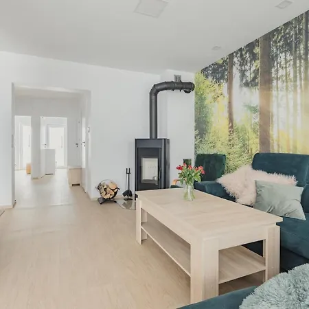 Sun&sport Maja Z Ogrodkiem シュチルク