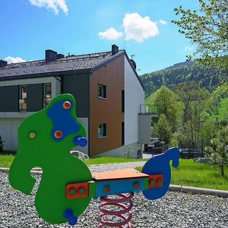 Sun&sport Maja Z Ogrodkiem